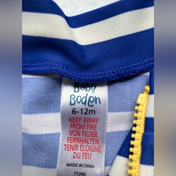 Baby Boden Rash Guard - Size 6-12 months - Baby swim suit - Picture 3 of 7